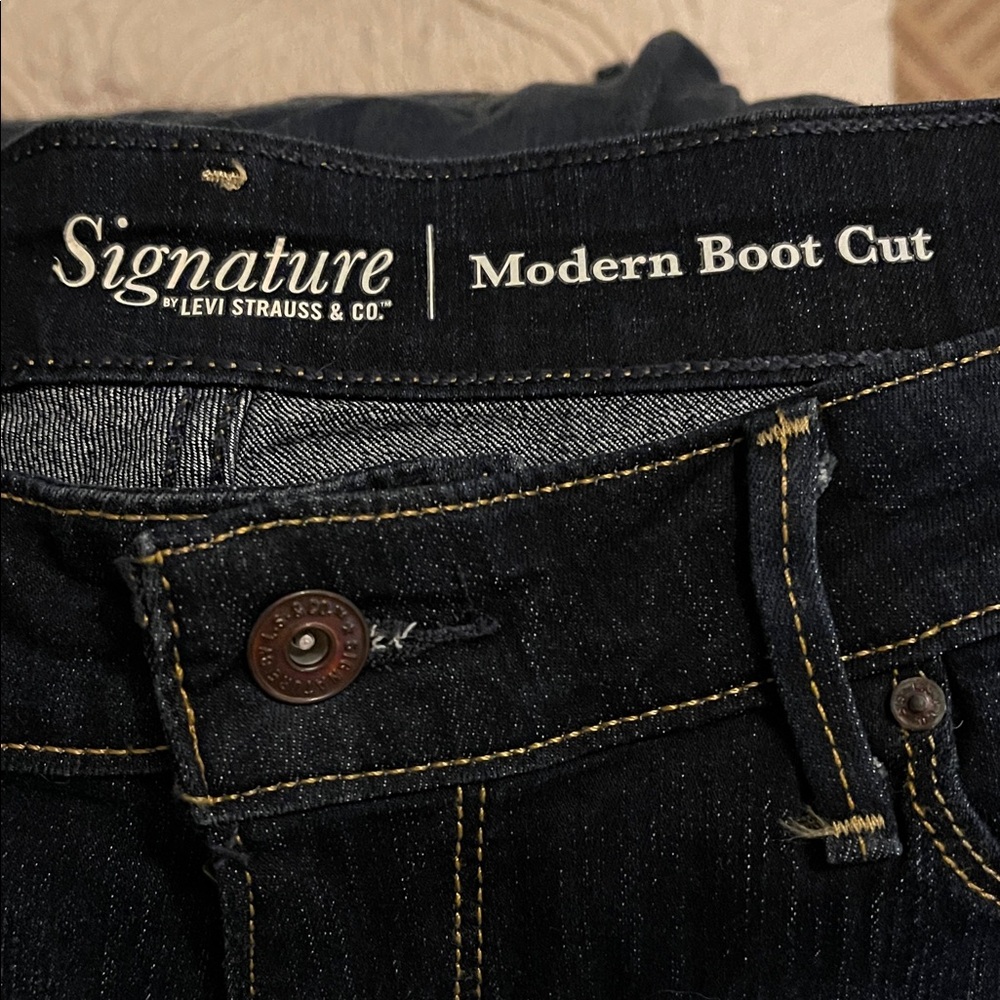 Signature by Levi Strauss Dark Indigo Modern Bootcut Jeans